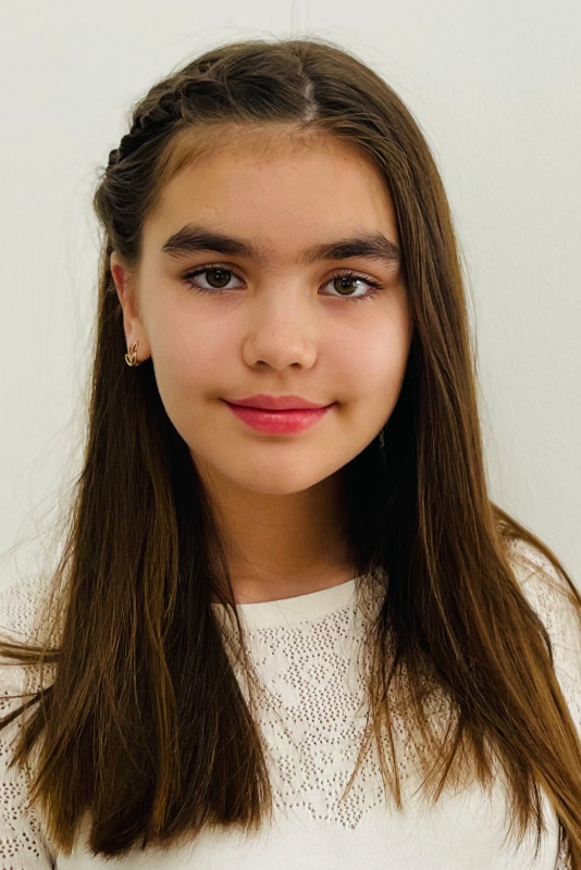 Gulzar Ovezova